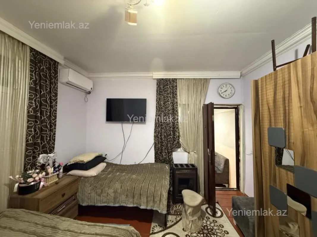 Satılır 1 otaqlı həyət evi 40 m²