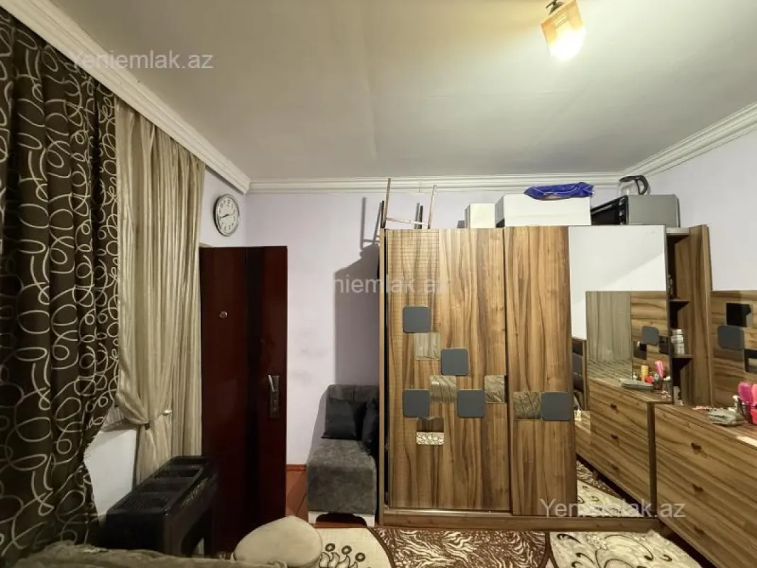 Satılır 1 otaqlı həyət evi 40 m²