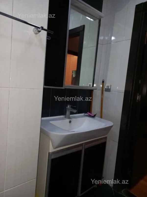 Satılır 2 otaqlı yeni tikili 70 m²