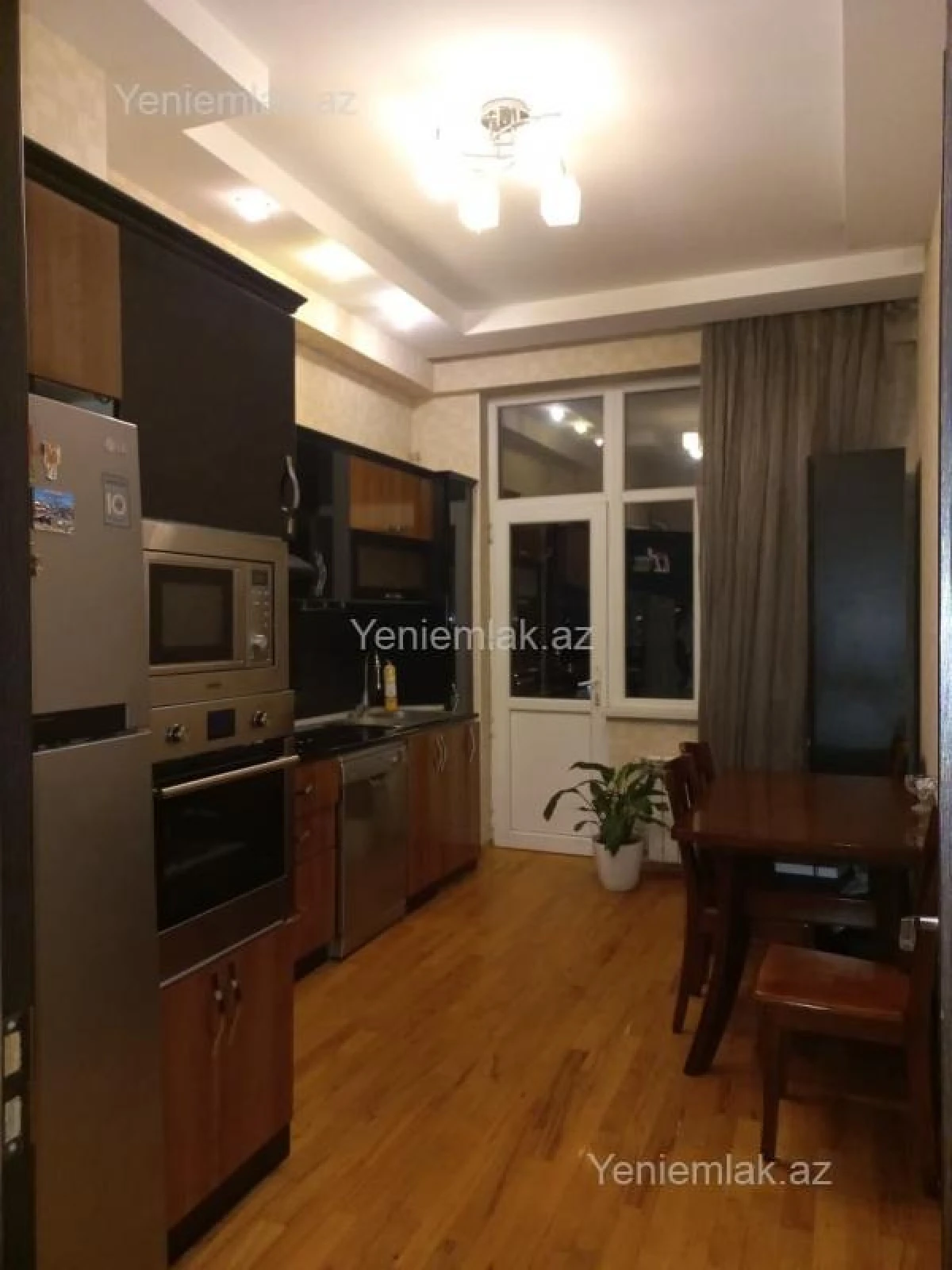 Satılır 2 otaqlı yeni tikili 70 m²