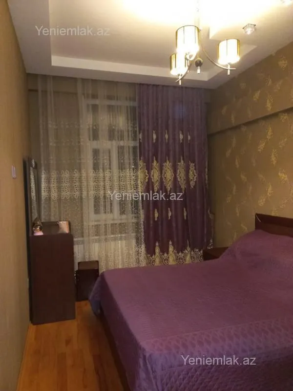 Satılır 2 otaqlı yeni tikili 70 m²