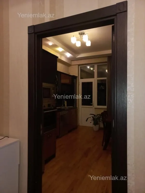 Satılır 2 otaqlı yeni tikili 70 m²