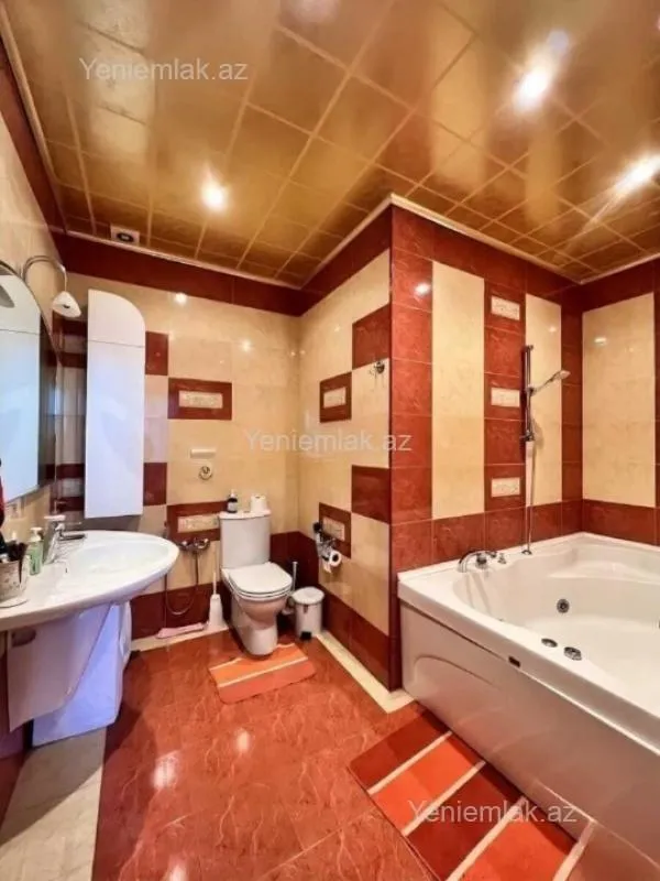 Satılır 4 otaqlı yeni tikili 165 m²