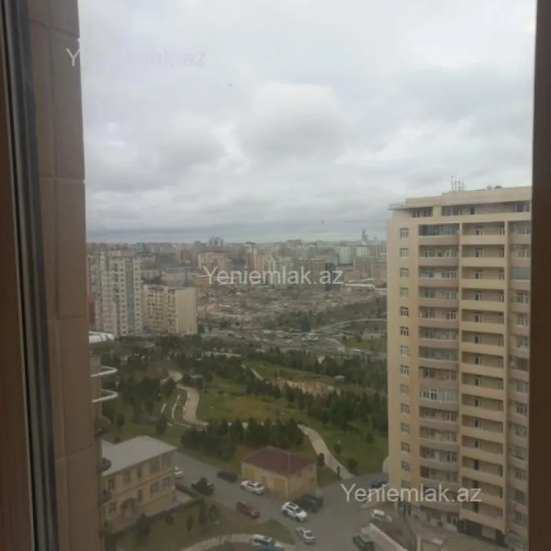 Satılır 4 otaqlı yeni tikili 165 m²