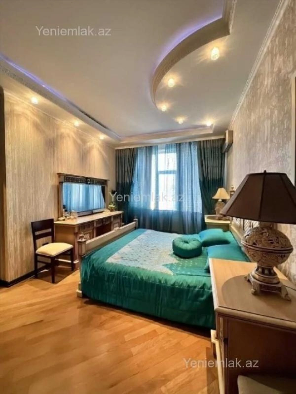 Satılır 4 otaqlı yeni tikili 165 m²