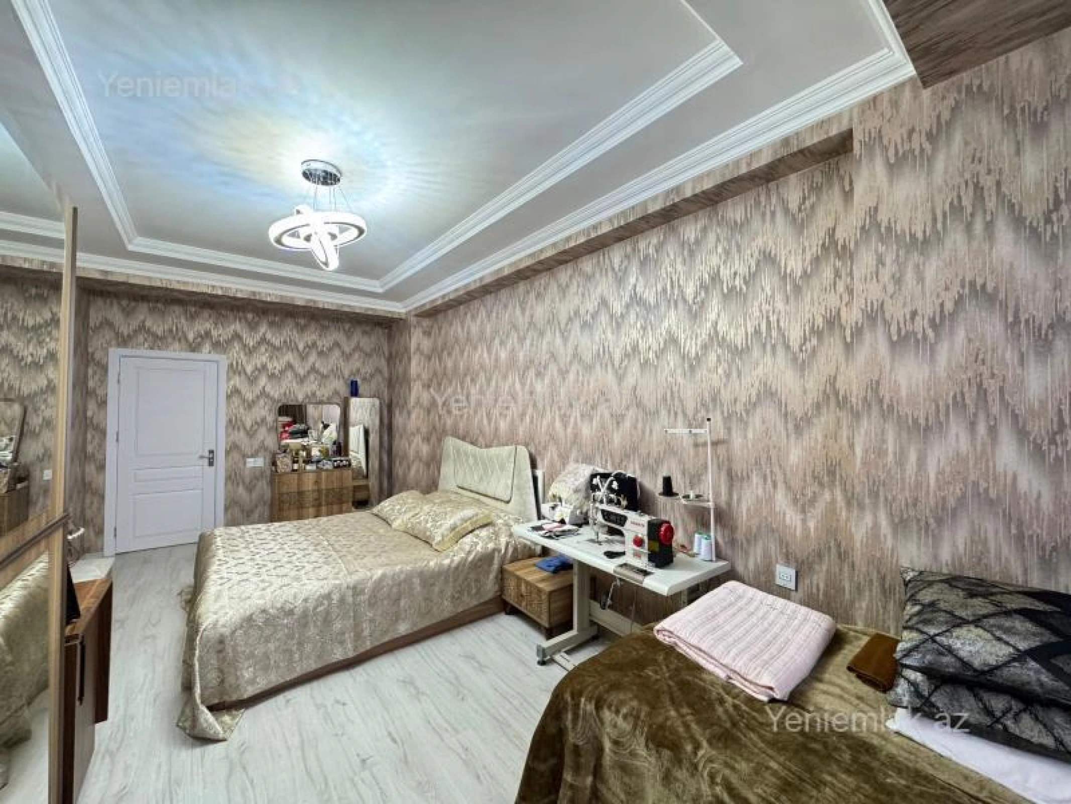 Satılır 2 otaqlı yeni tikili 72 m²