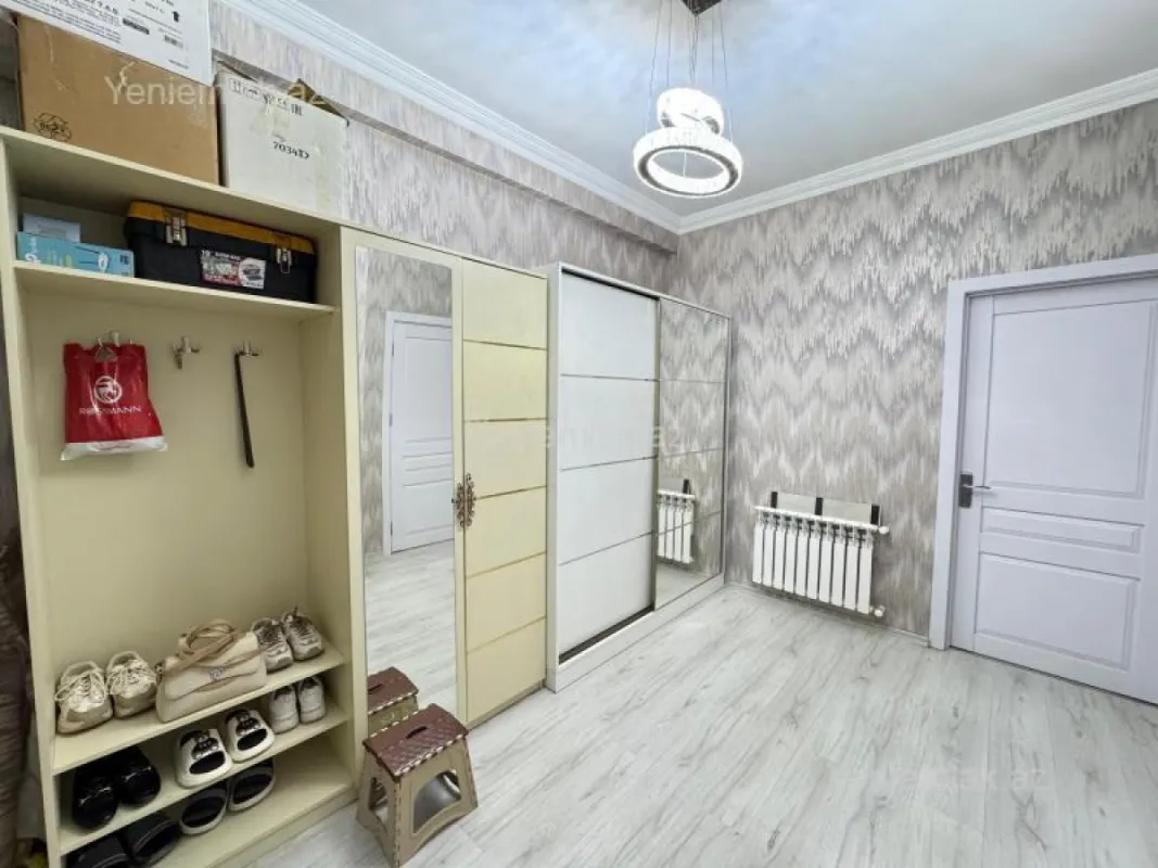 Satılır 2 otaqlı yeni tikili 72 m²