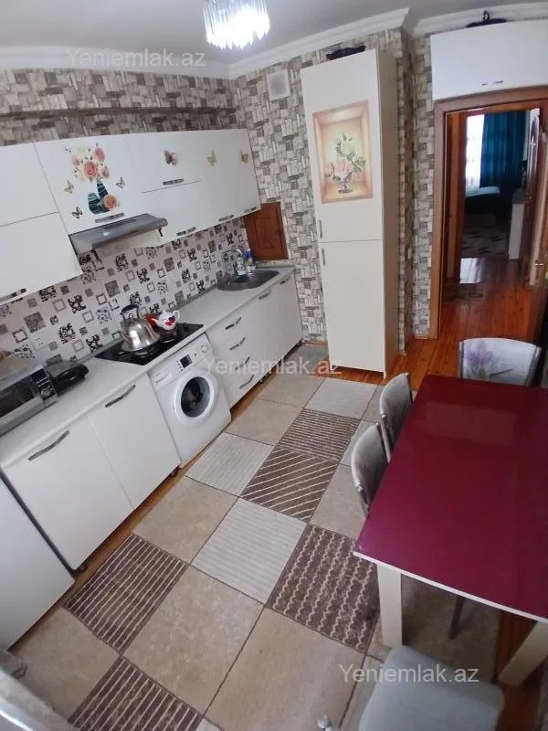 Satılır 3 otaqlı yeni tikili 83 m²