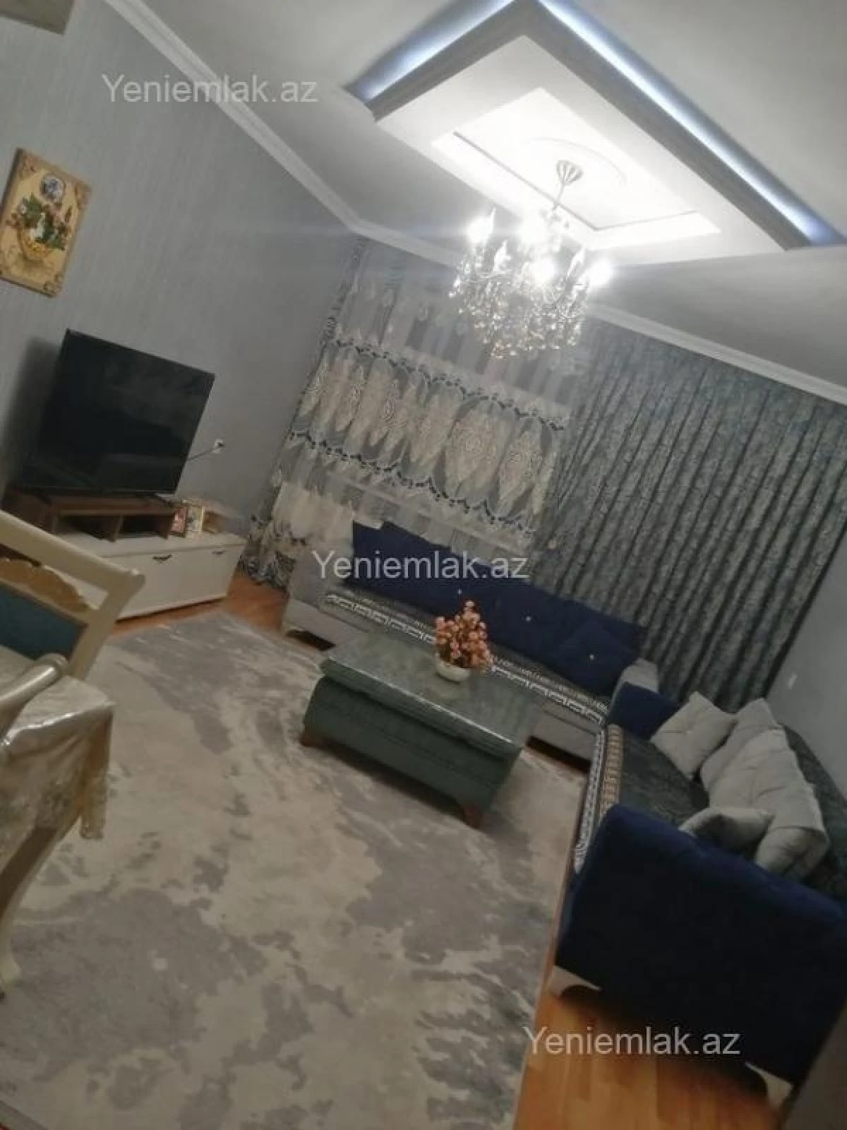 Satılır 3 otaqlı köhnə tikili 70 m²