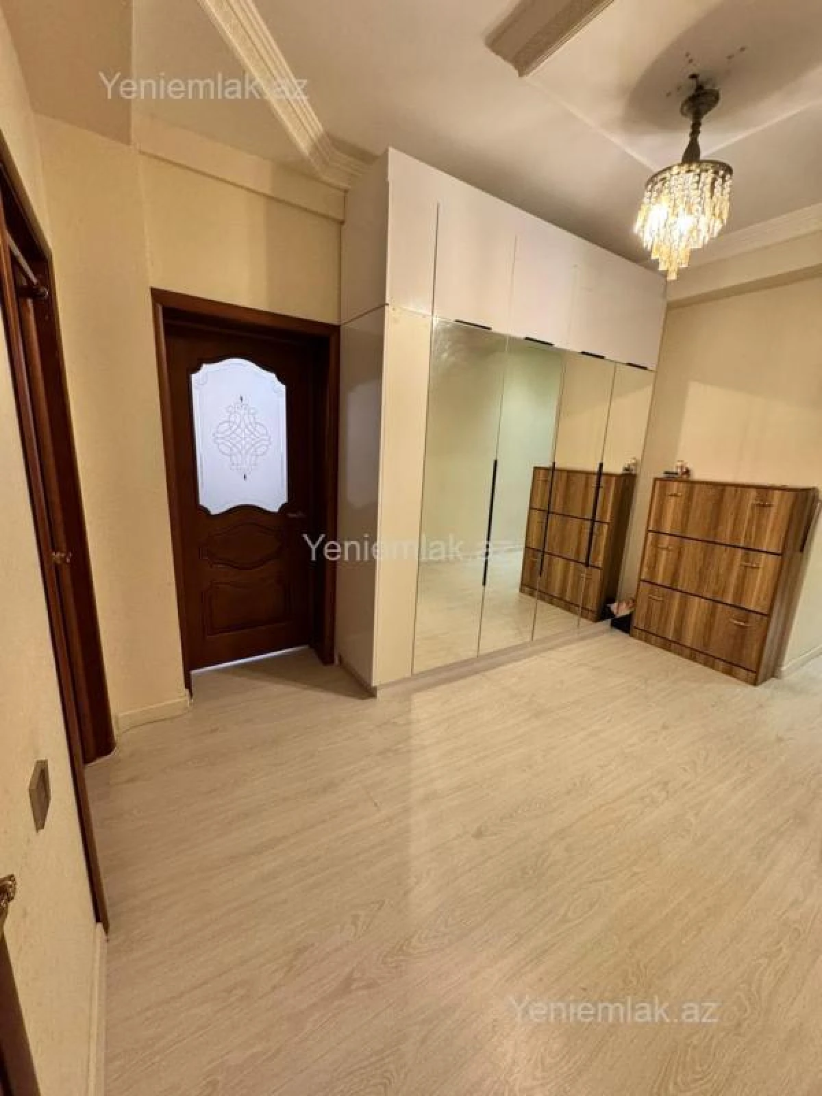 Satılır 3 otaqlı yeni tikili 76 m²
