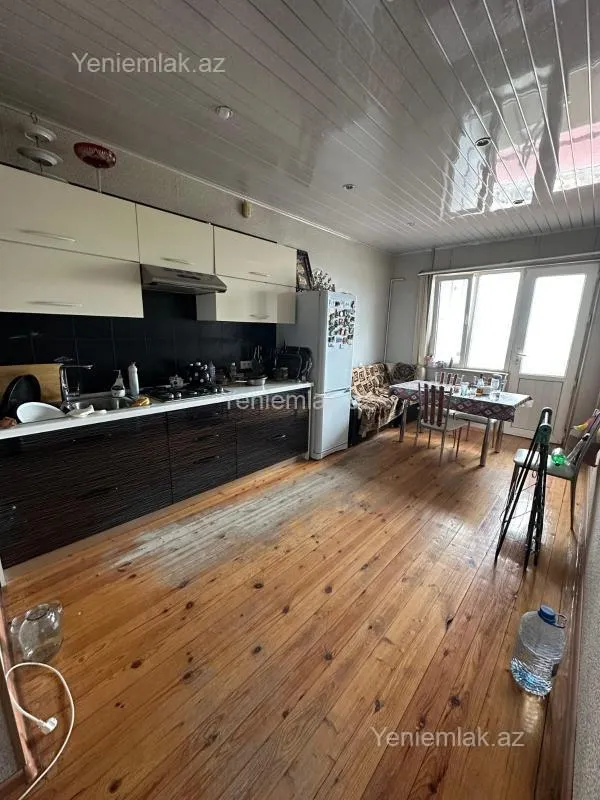 Satılır 3 otaqlı yeni tikili 105 m²