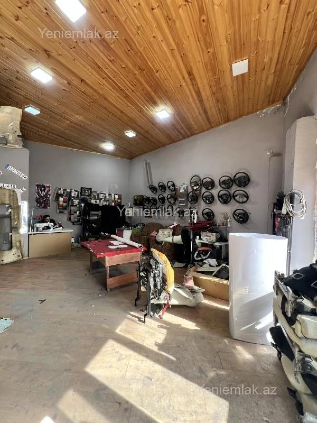 Satılır obyekt 370 m²