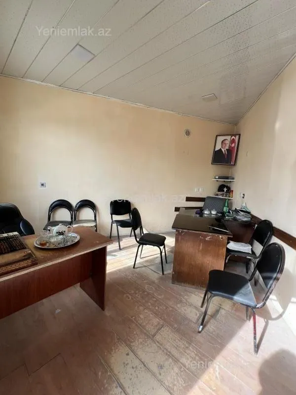 Satılır obyekt 370 m²