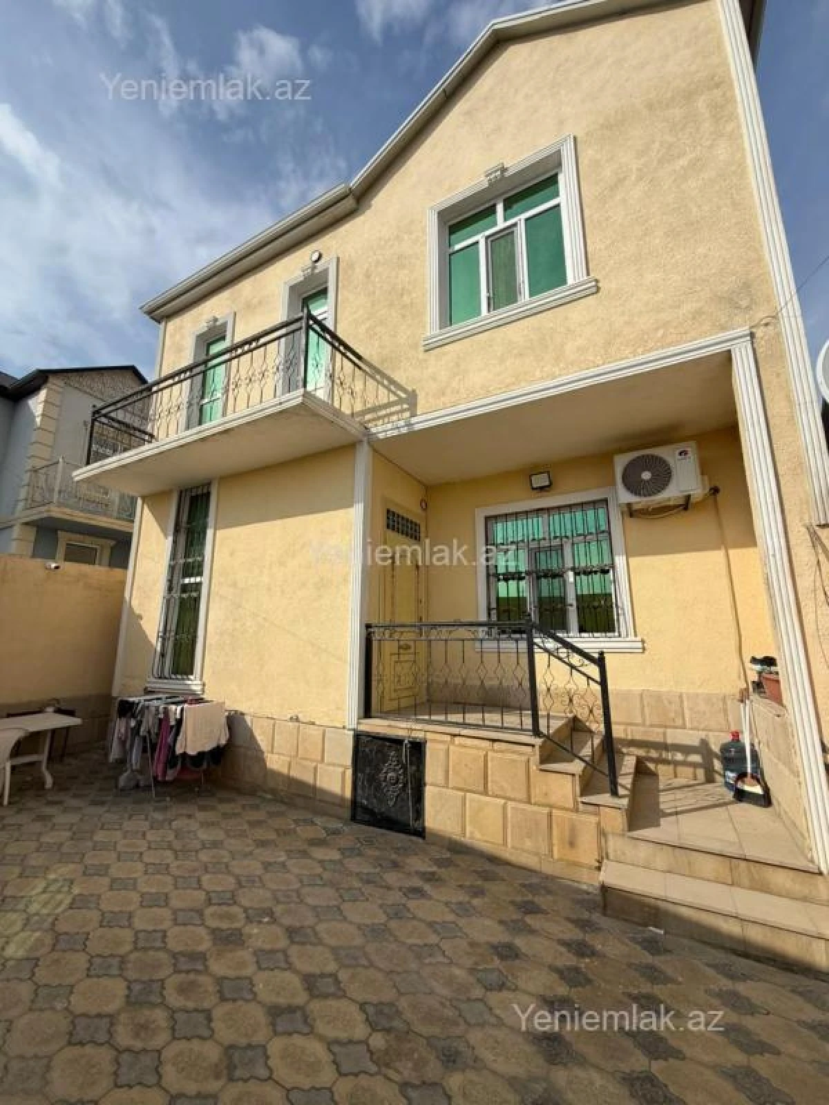 Satılır 4 otaqlı həyət evi 130 m²