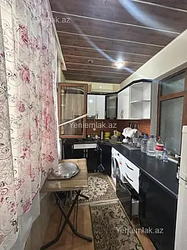 Satılır 2 otaqlı köhnə tikili 45 m²