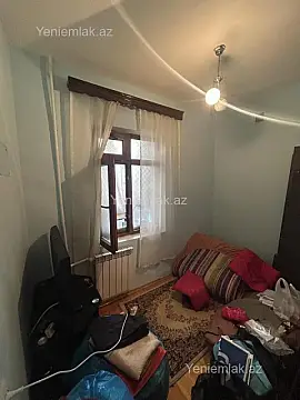 Satılır 2 otaqlı köhnə tikili 45 m²