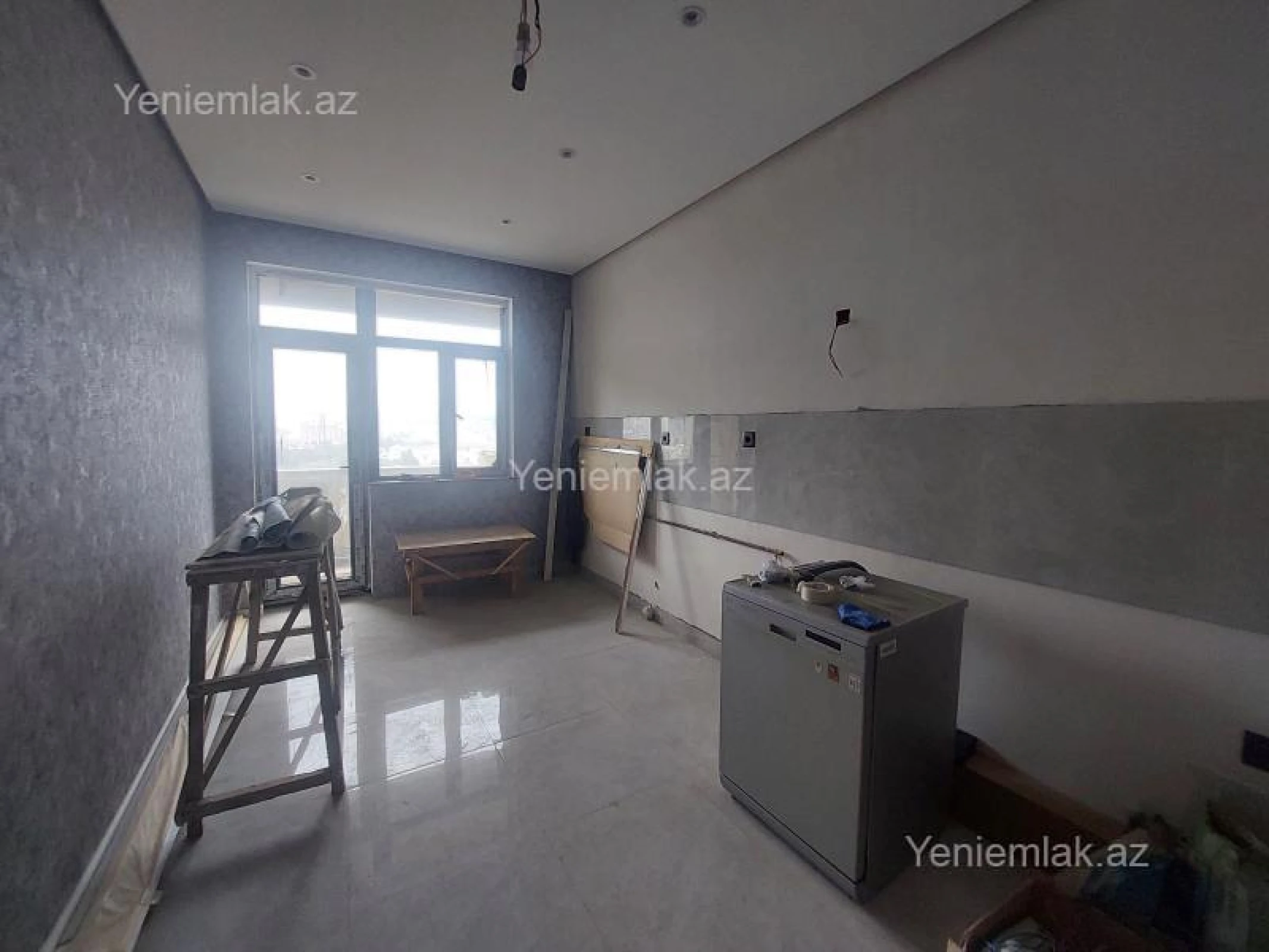 Satılır 3 otaqlı yeni tikili 90 m²
