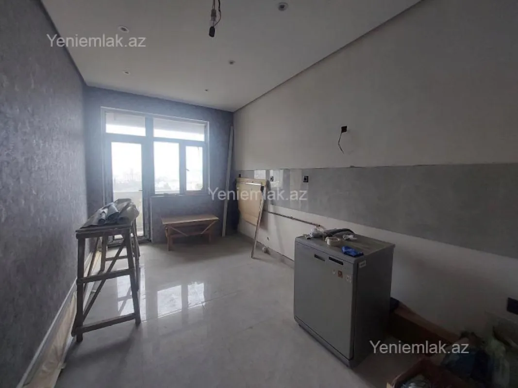 Satılır 3 otaqlı yeni tikili 90 m²
