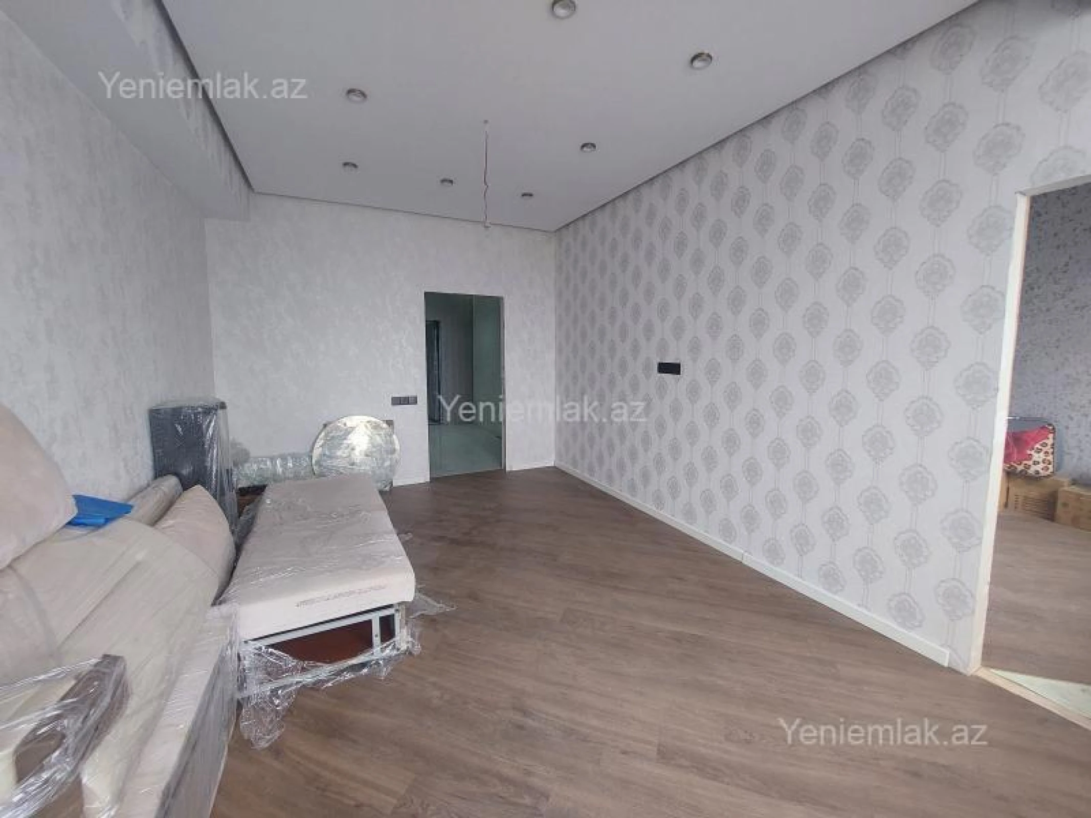 Satılır 3 otaqlı yeni tikili 90 m²