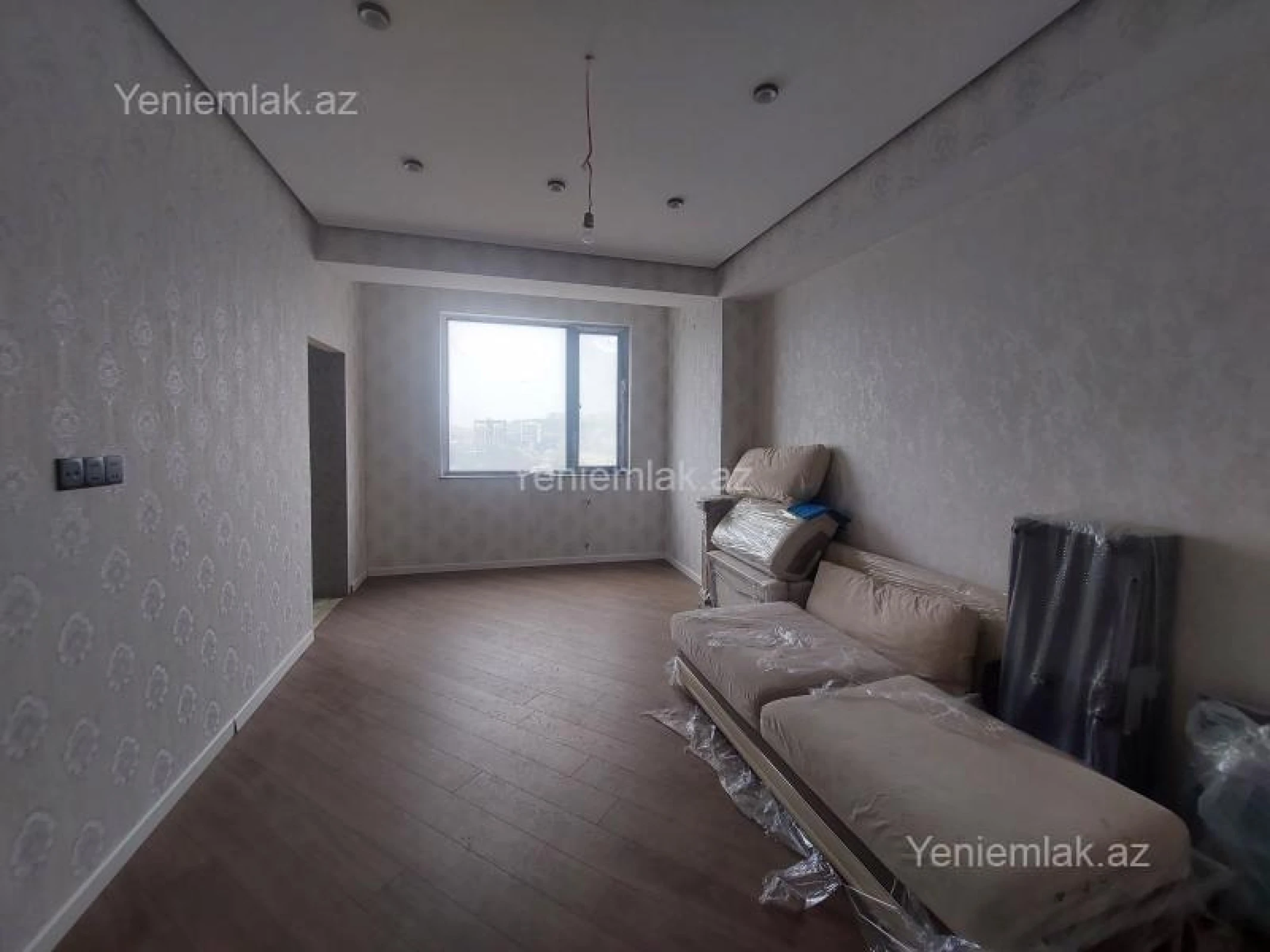 Satılır 3 otaqlı yeni tikili 90 m²