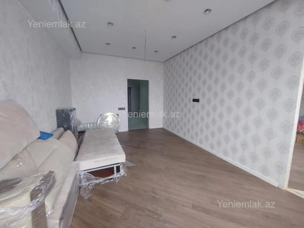 Satılır 3 otaqlı yeni tikili 90 m²