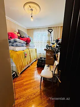 Satılır 3 otaqlı köhnə tikili 84 m²