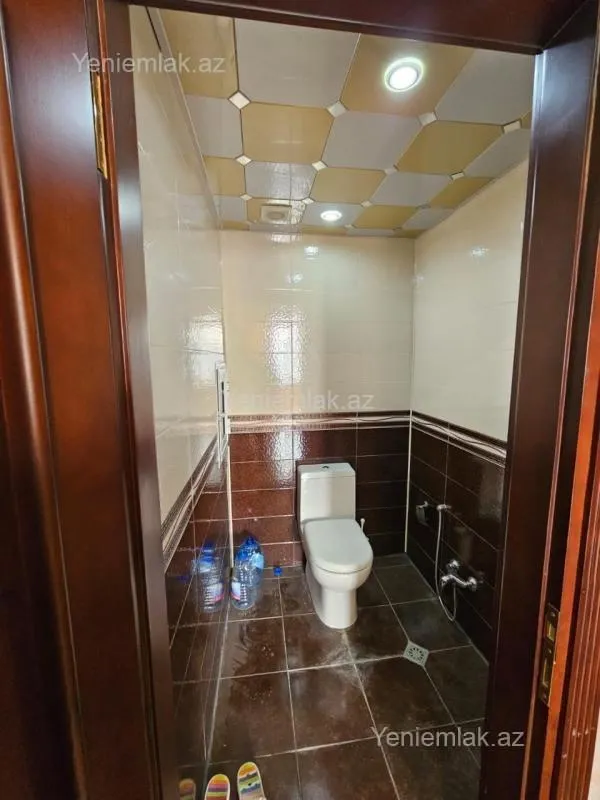 Satılır 3 otaqlı yeni tikili 128 m²