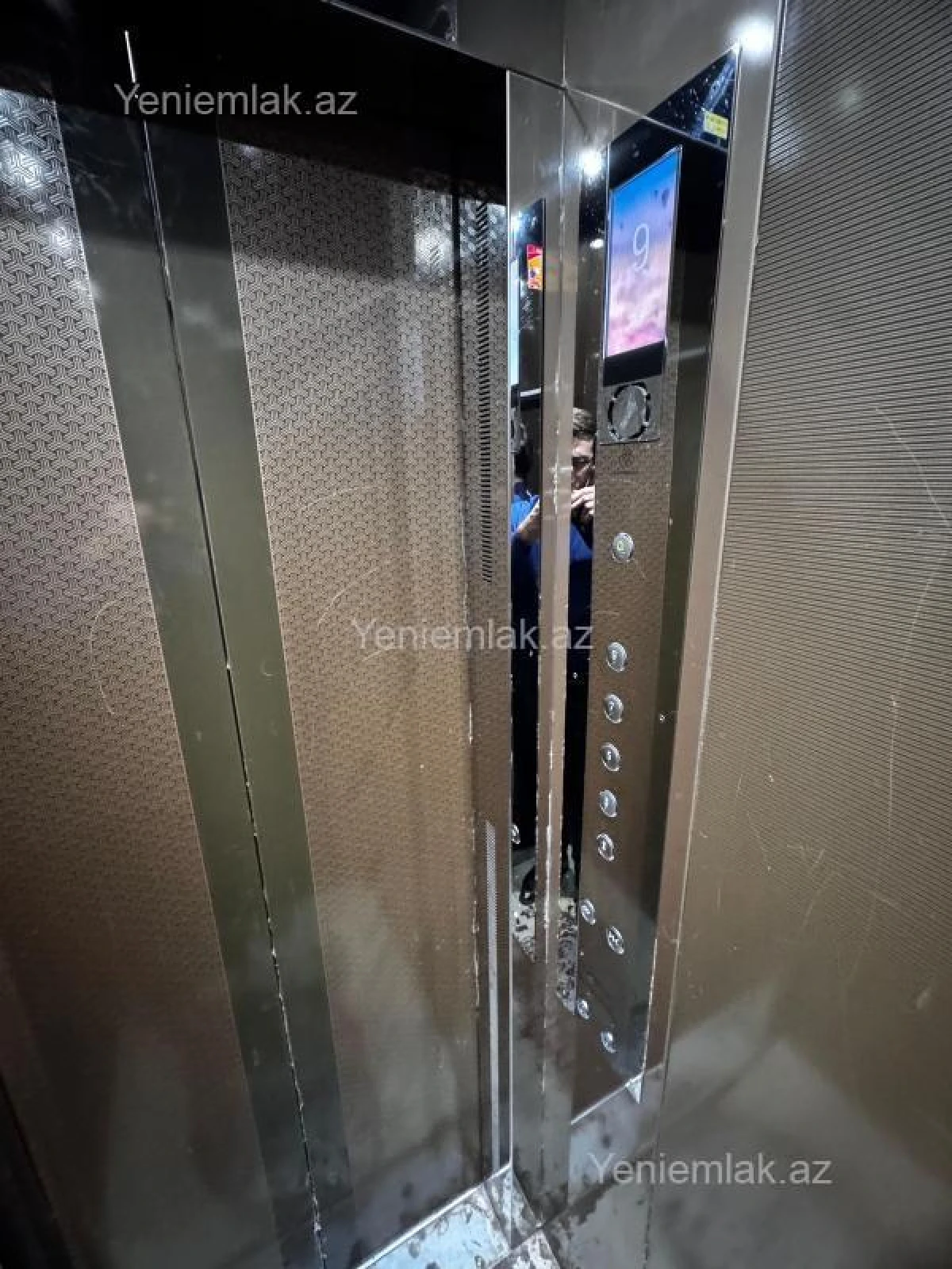 Satılır 2 otaqlı köhnə tikili 60 m²