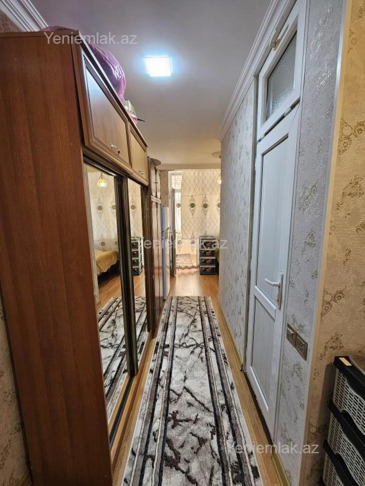 Satılır 1 otaqlı köhnə tikili 36 m²