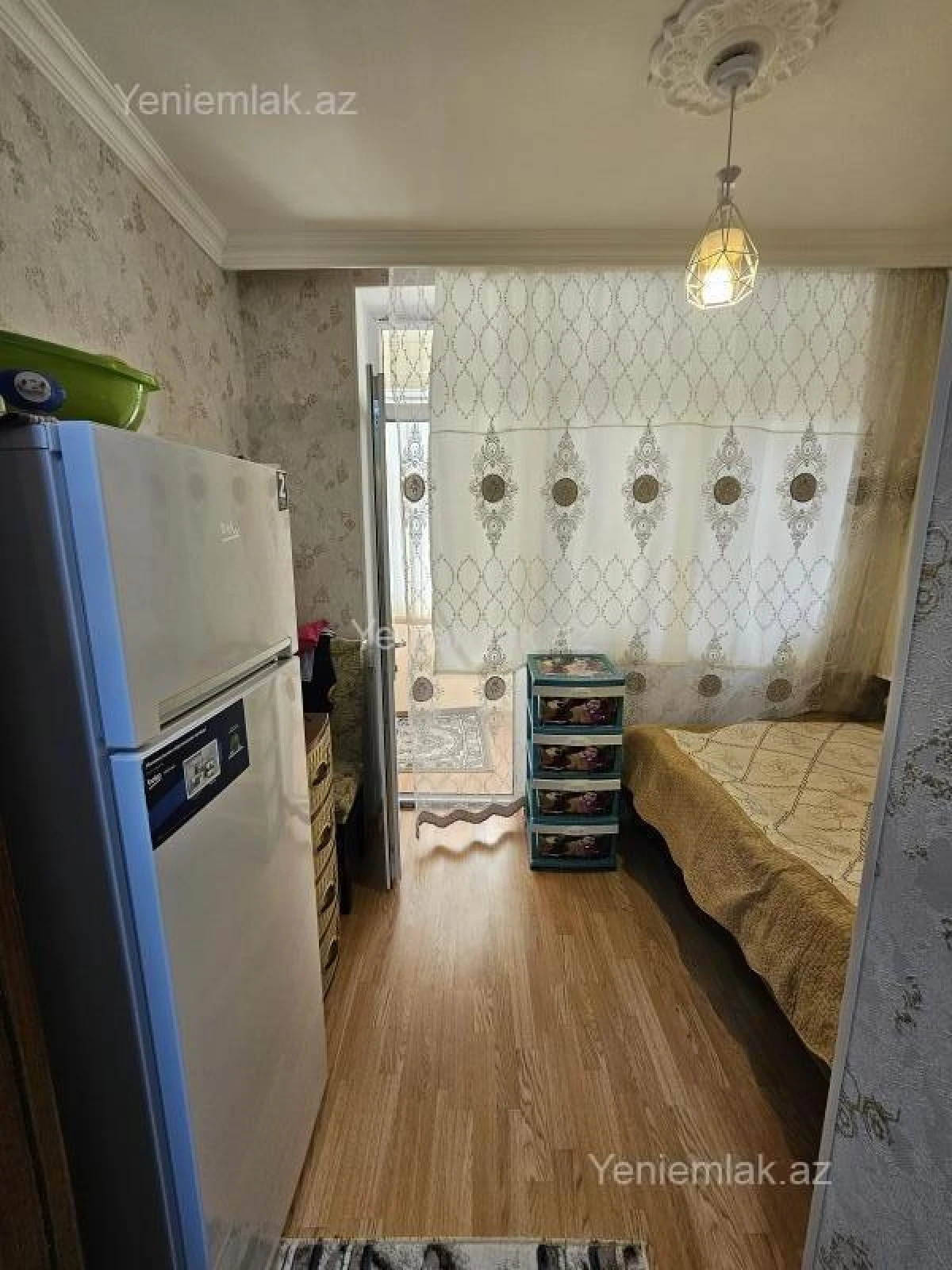 Satılır 1 otaqlı köhnə tikili 36 m²