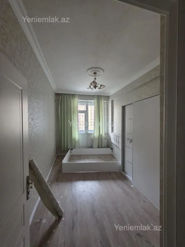 Satılır 2 otaqlı yeni tikili 68 m²