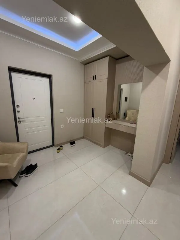 Satılır 2 otaqlı yeni tikili 61 m²