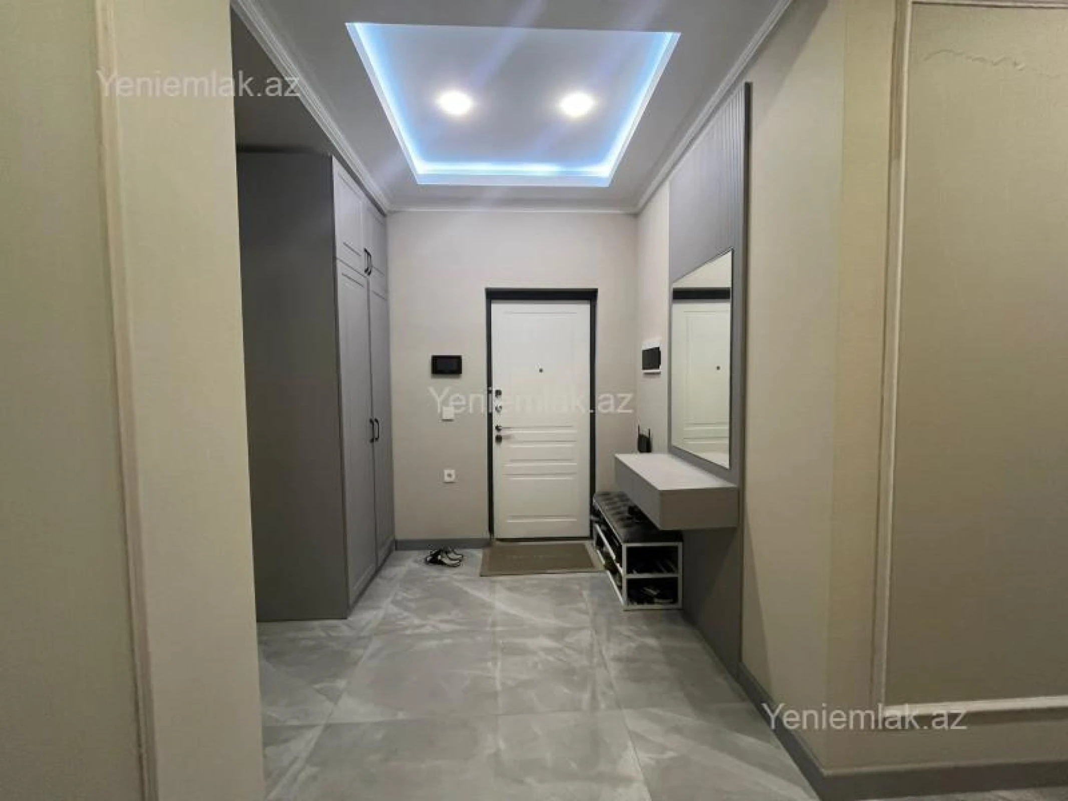Satılır 2 otaqlı yeni tikili 61 m²