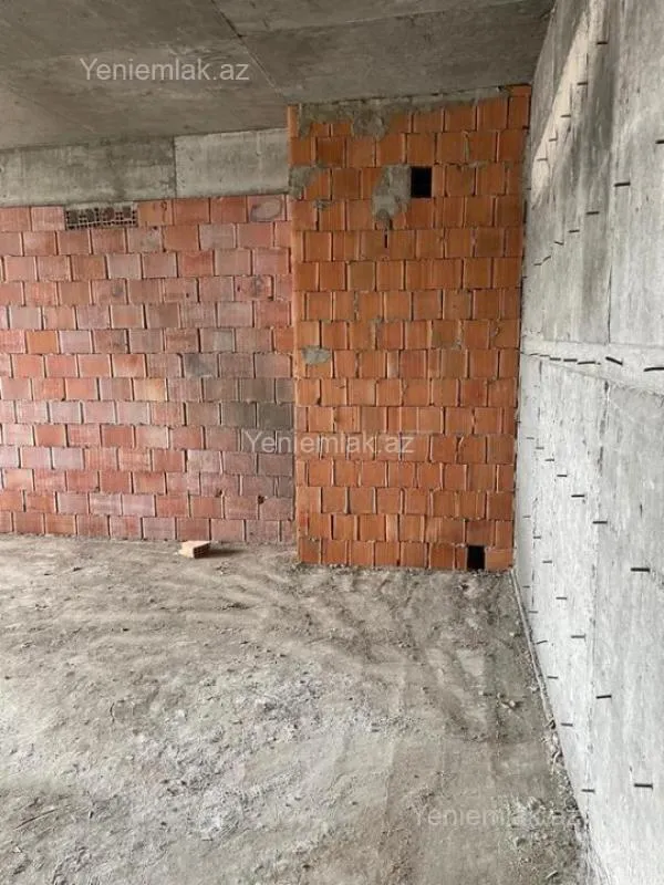 Satılır 2 otaqlı yeni tikili 76 m²