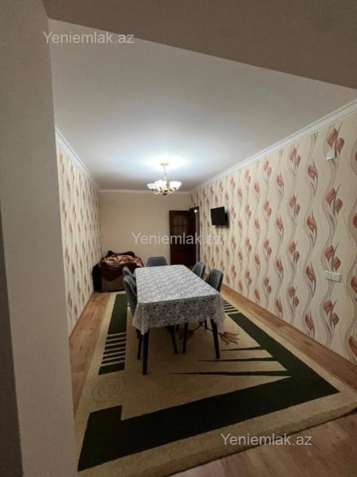 Satılır 4 otaqlı köhnə tikili 120 m²