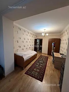 Satılır 4 otaqlı köhnə tikili 120 m²