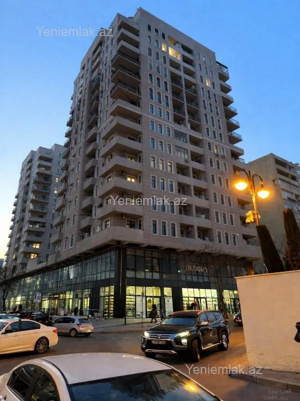 Satılır 3 otaqlı yeni tikili 88 m²