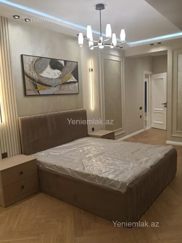 Satılır 4 otaqlı yeni tikili 140 m²