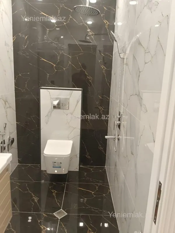 Satılır 4 otaqlı yeni tikili 140 m²