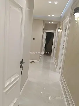 Satılır 4 otaqlı yeni tikili 140 m²