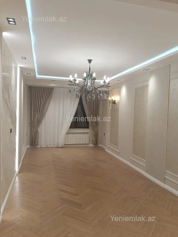 Satılır 4 otaqlı yeni tikili 140 m²
