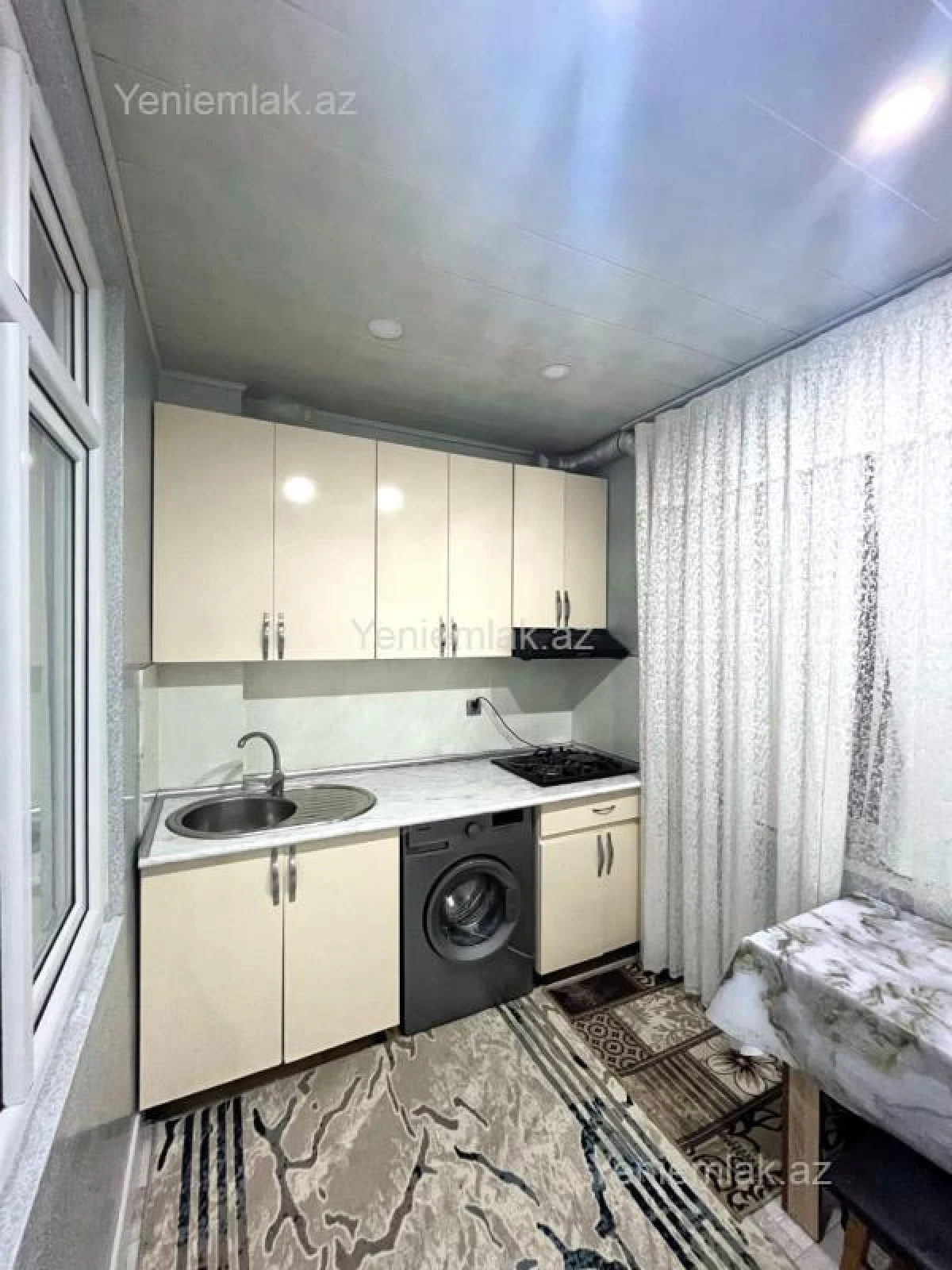 Satılır 3 otaqlı yeni tikili 88 m²