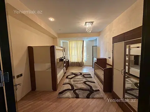 Satılır 4 otaqlı yeni tikili 220 m²