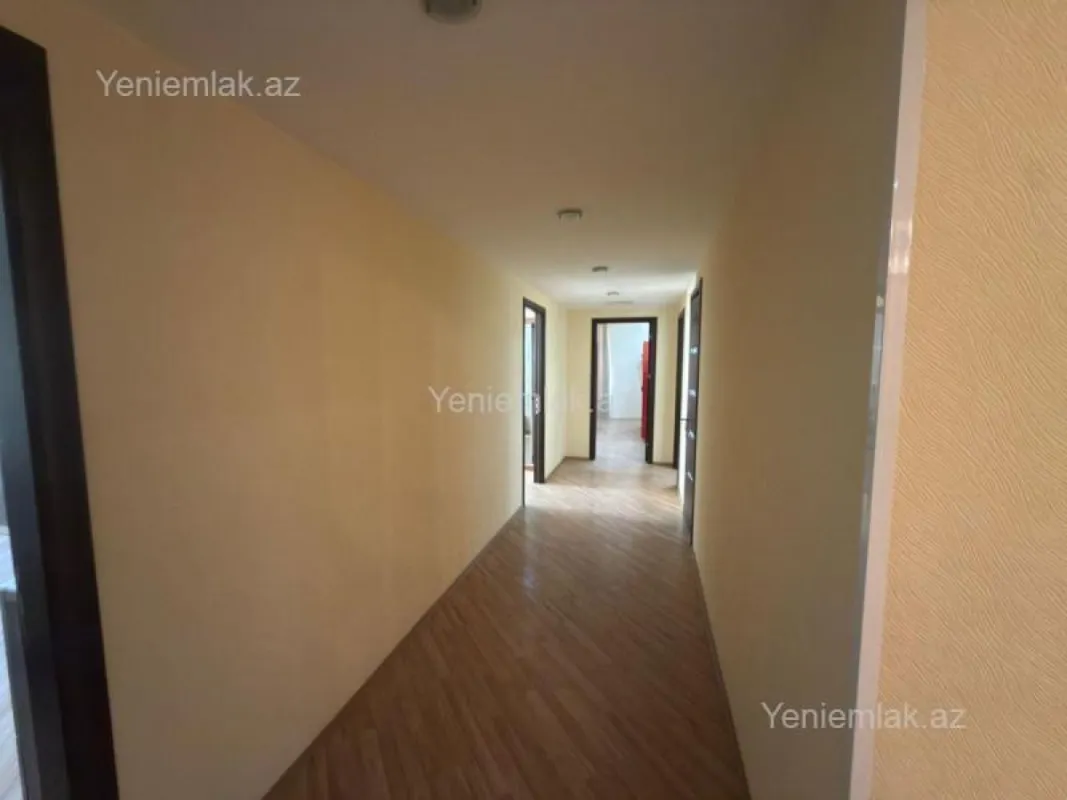 Satılır 4 otaqlı yeni tikili 220 m²