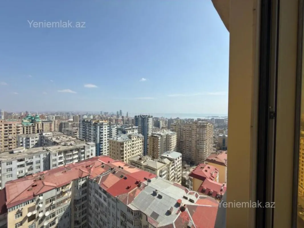 Satılır 4 otaqlı yeni tikili 220 m²