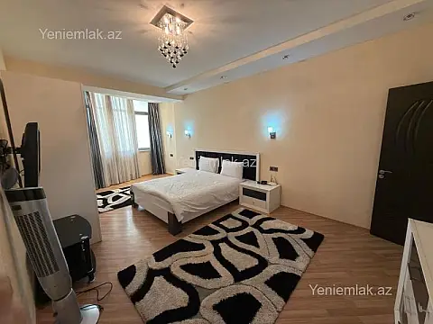 Satılır 4 otaqlı yeni tikili 220 m²