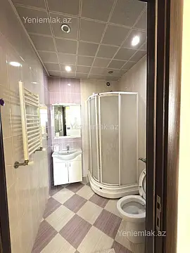 Satılır 4 otaqlı yeni tikili 220 m²