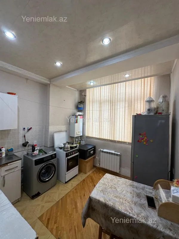 Satılır 3 otaqlı yeni tikili 82 m²