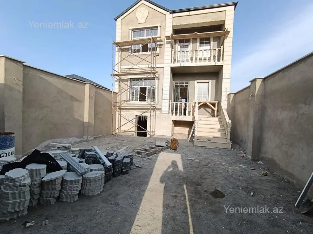 Satılır 4 otaqlı həyət evi 120 m²