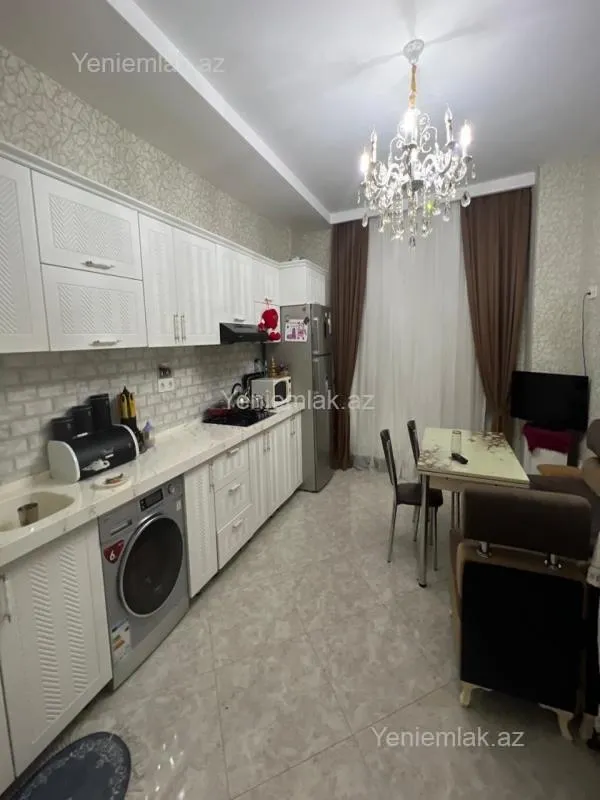 Satılır 3 otaqlı yeni tikili 160 m²